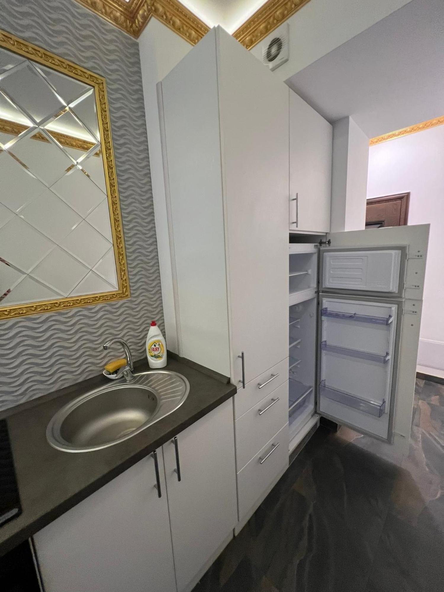 Apartment Main Center *